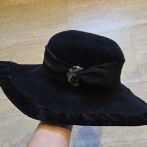 Langston Bourquin Stunning Vintage Black Hat